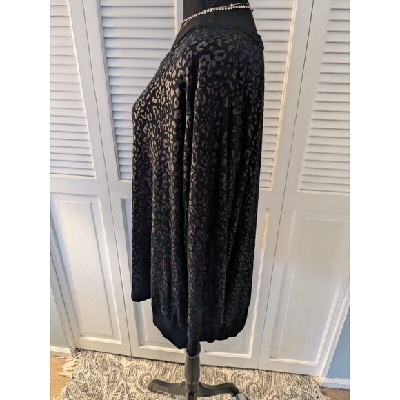 Jane + Delancey Sweatshirt Women's 1X Black Cheetah Print Leopard Metallic Comfy - Picture 8 of 13